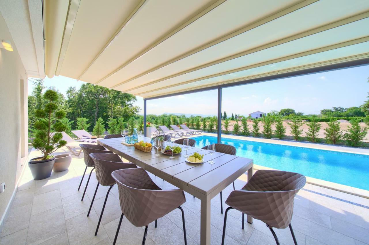 Holiday Home Elegant Vrh  Ngoại thất bức ảnh