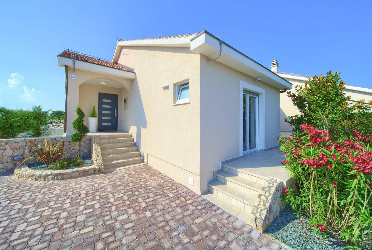 Holiday Home Elegant Vrh  Ngoại thất bức ảnh