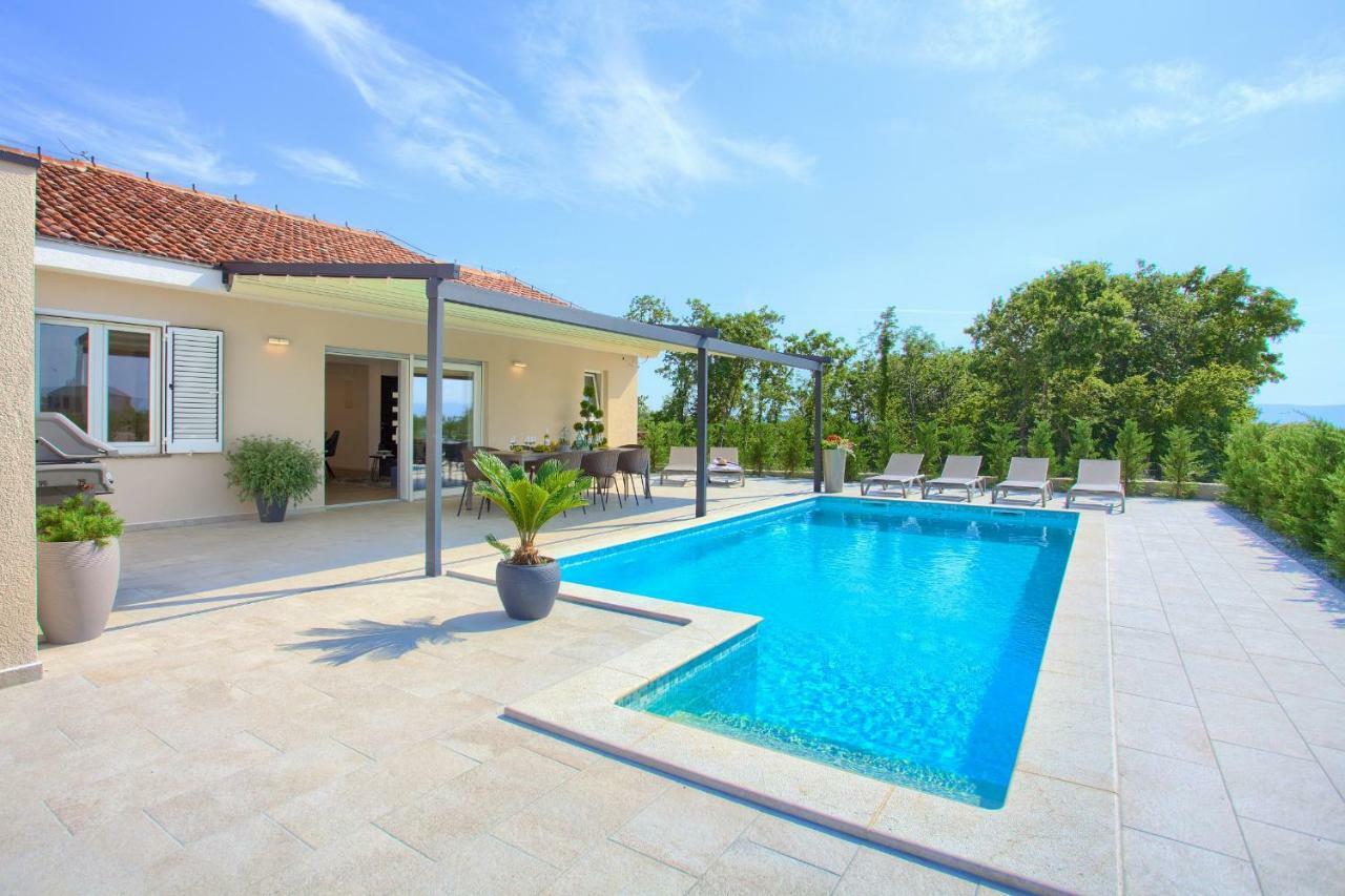 Holiday Home Elegant Vrh  Ngoại thất bức ảnh