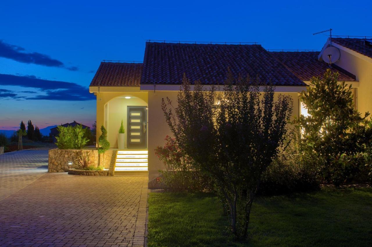Holiday Home Elegant Vrh  Ngoại thất bức ảnh